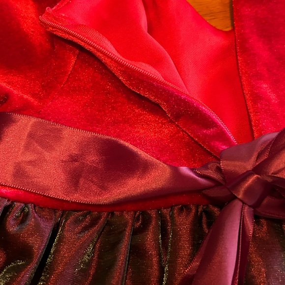 Festive Red Long Sleeve Girls Dress - Size 4 by C. C. Couture - Picture 8 of 16